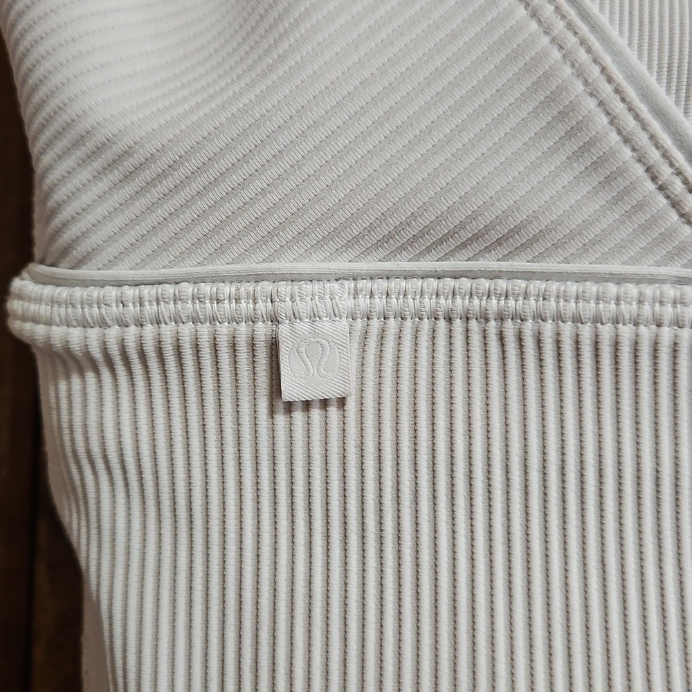 Lululemon White Kick Serve High Coverage Long Line Bra Size 10 - Picture 8 of 16